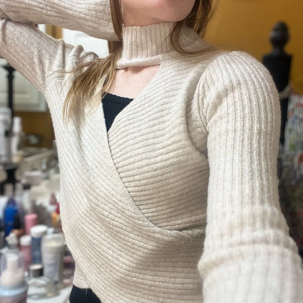 Pink Rose Cream Cowl Neck Sweater with Chunky Knit - Picture 4 of 6